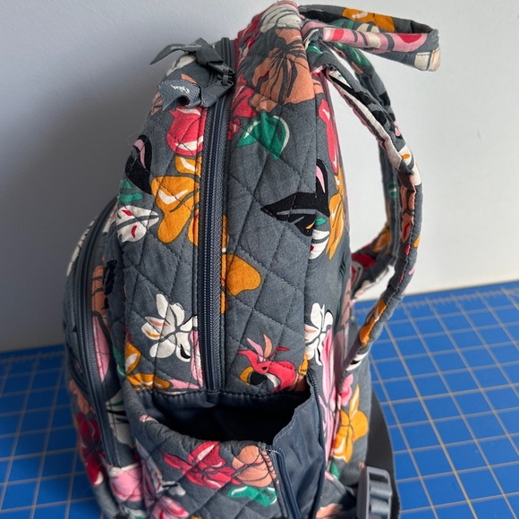 Vera Bradley Coastal Paradise Floral Quilted Backpack Purse - Picture 4 of 7